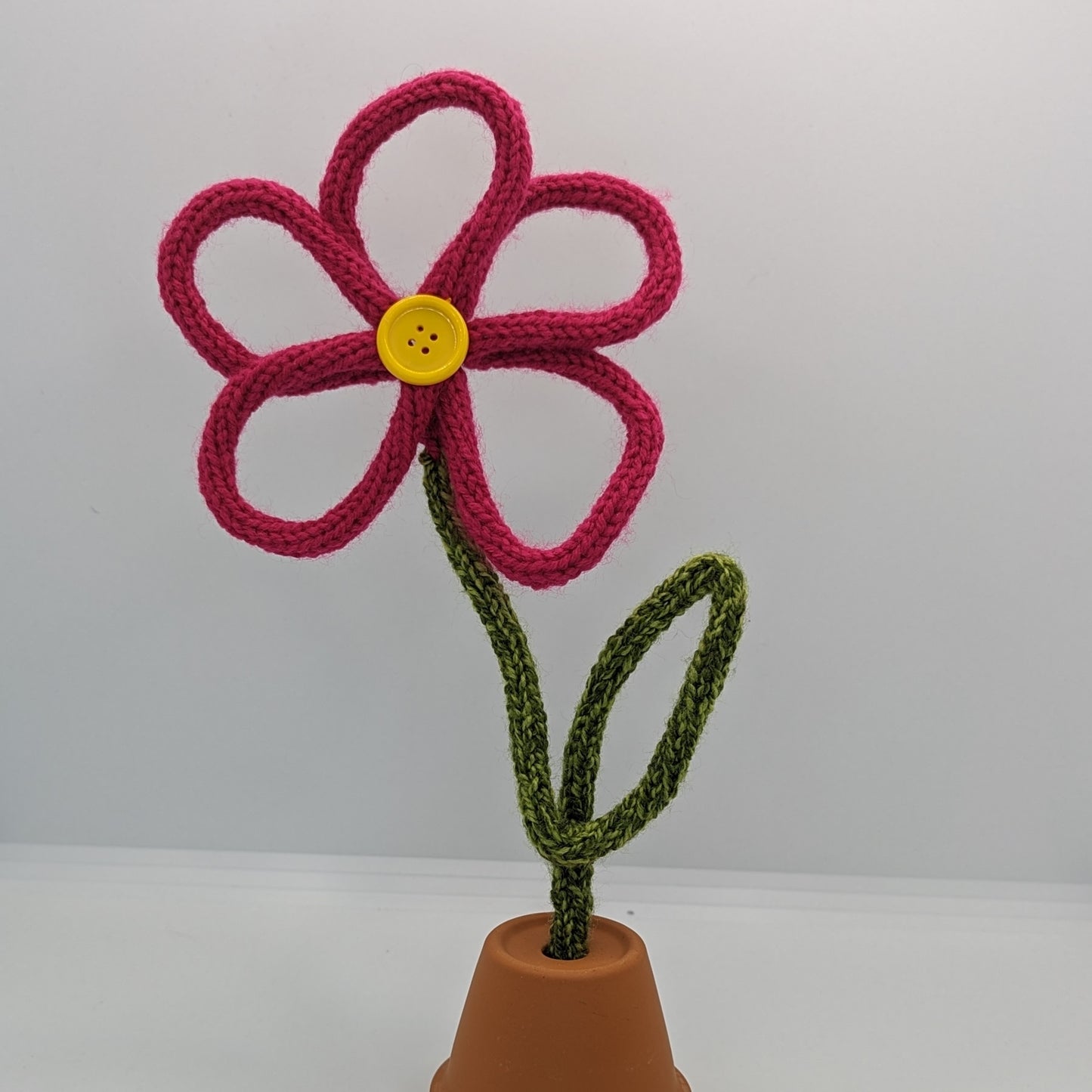 Daisy wire flower stem